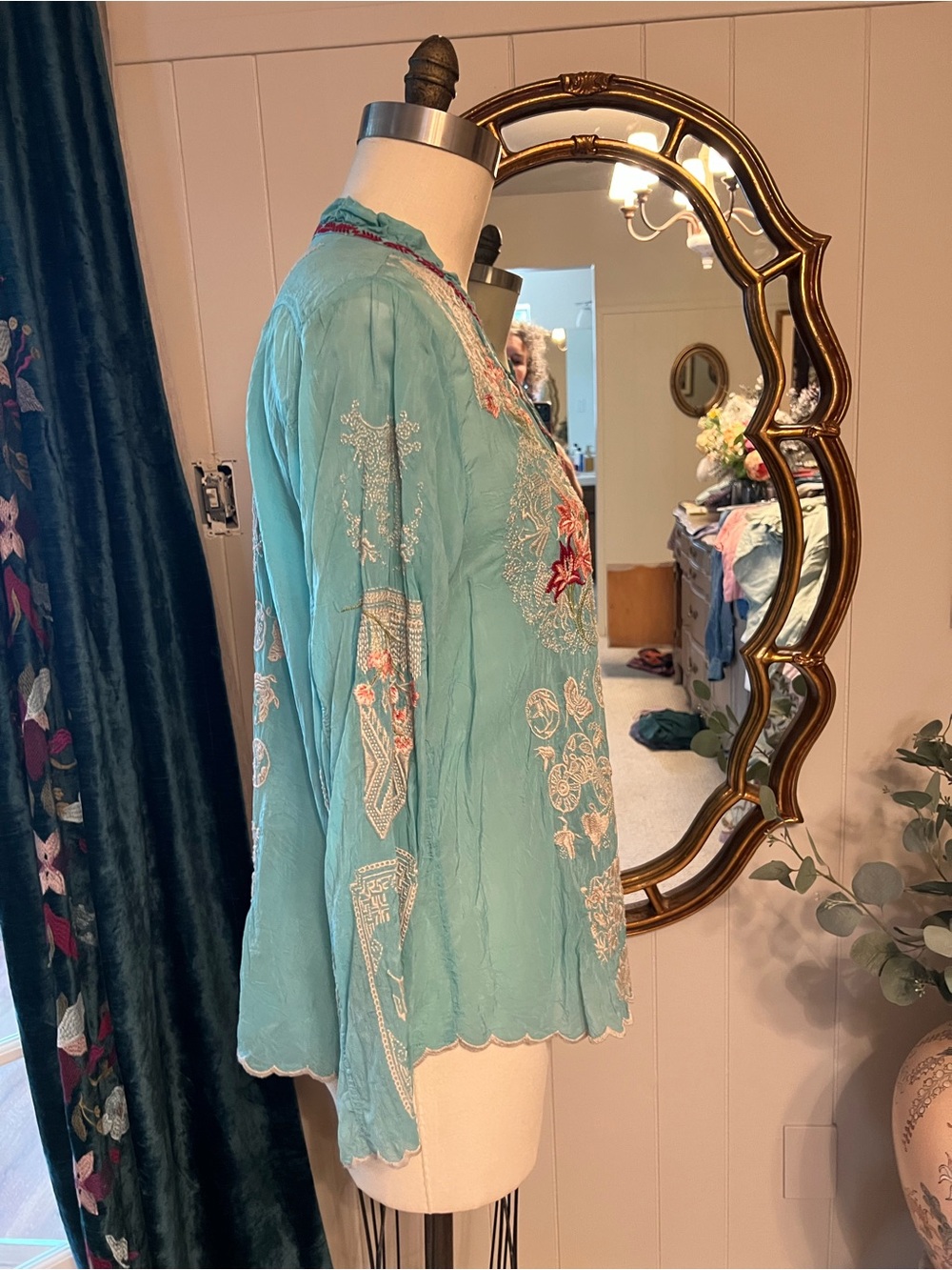 Johnny Was Embroidered silk Turquoise Floral Button-Front Women's Top - Picture 12 of 16